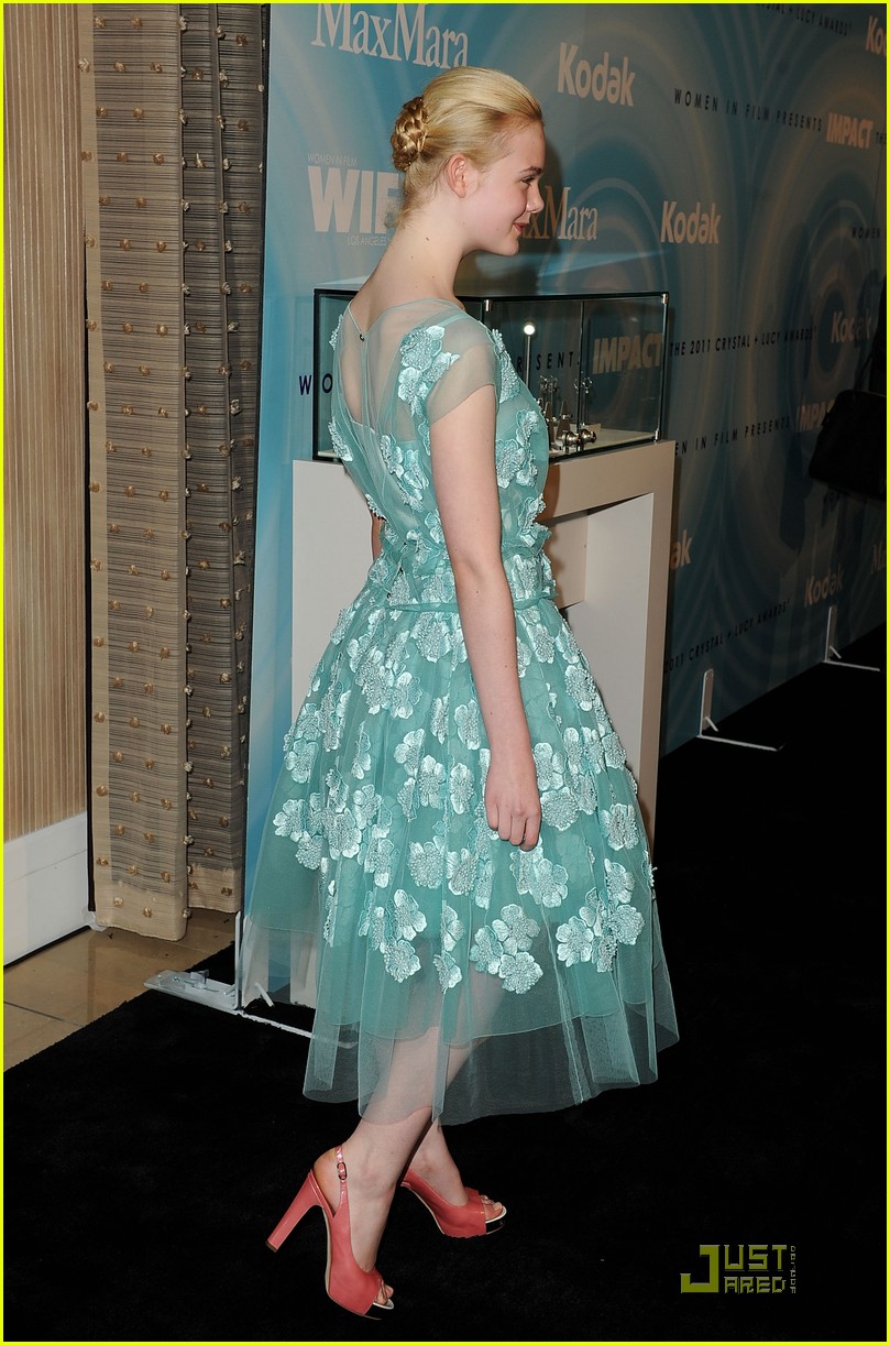 Elle Fanning Gets Hugs From Katie Holmes