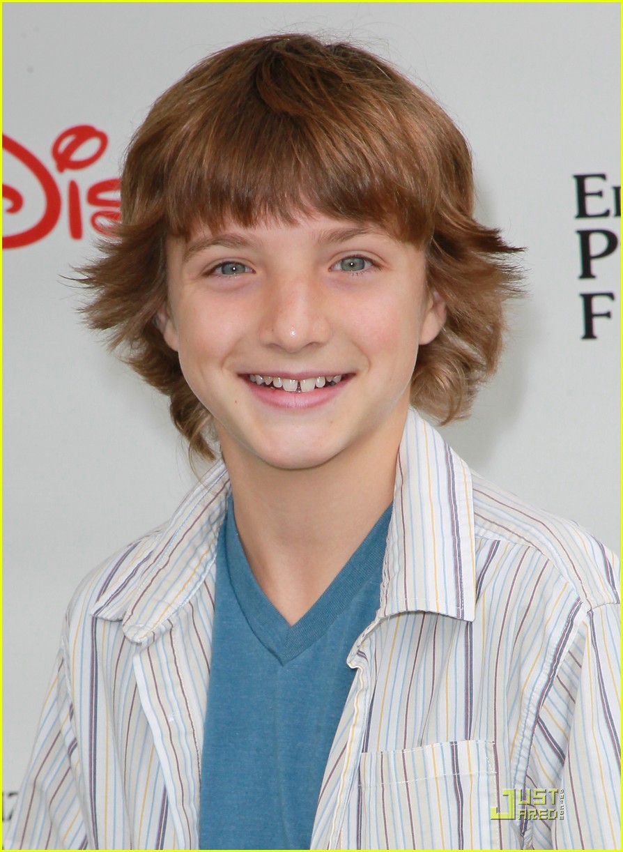 Jake Short & Stefanie Scott: A.N.T. Farm Theme Song!