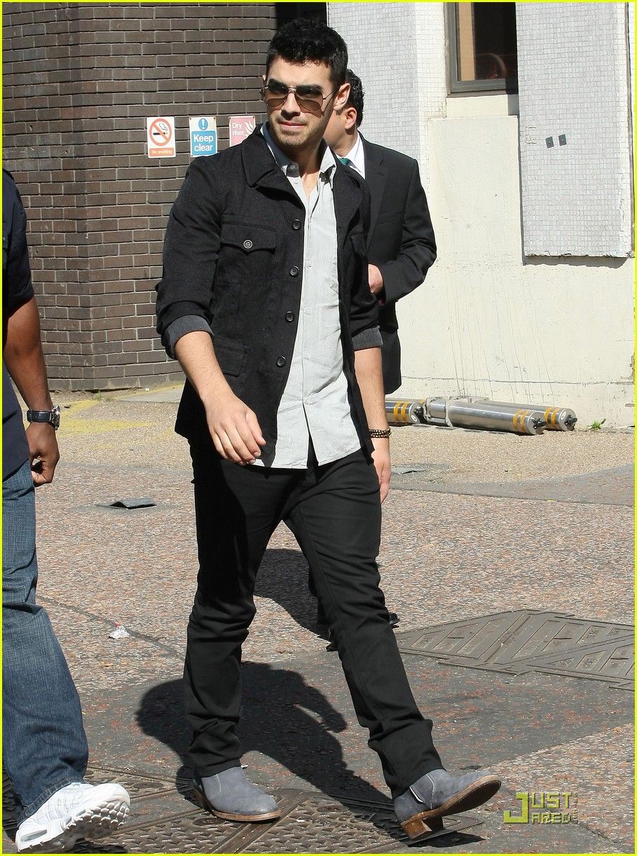 Joe Jonas: 'See No More' Video Premiere!