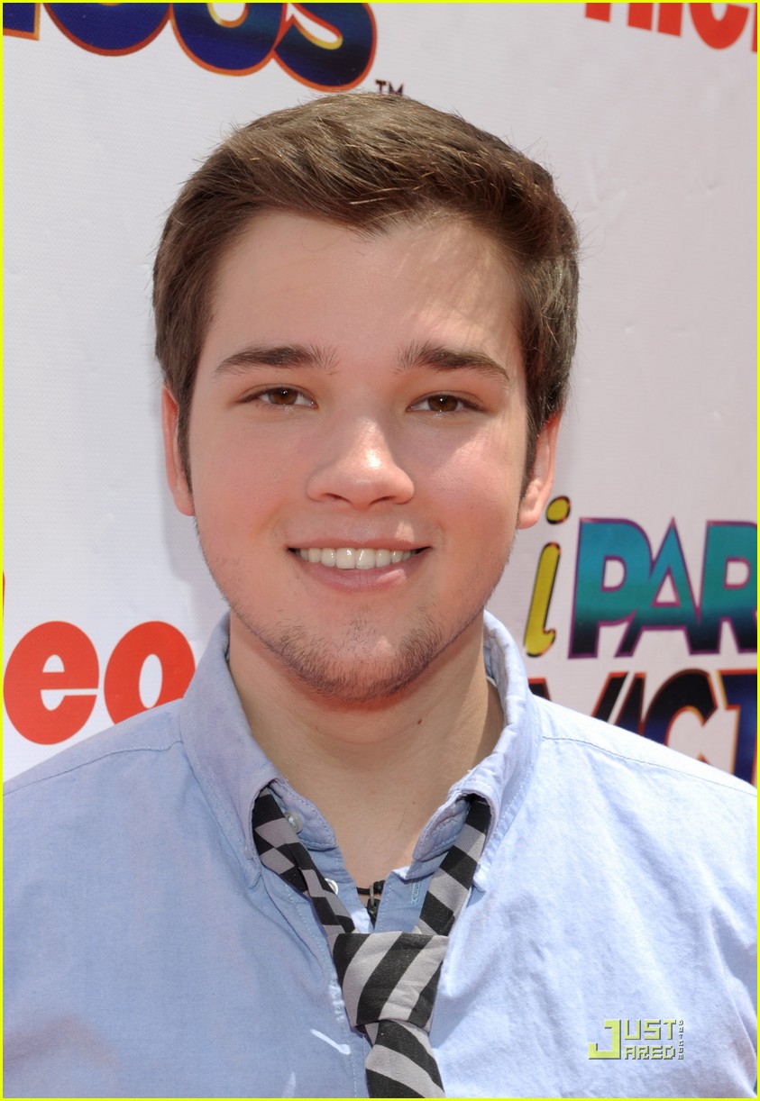 Nathan Kress 'Parties with Victorious'