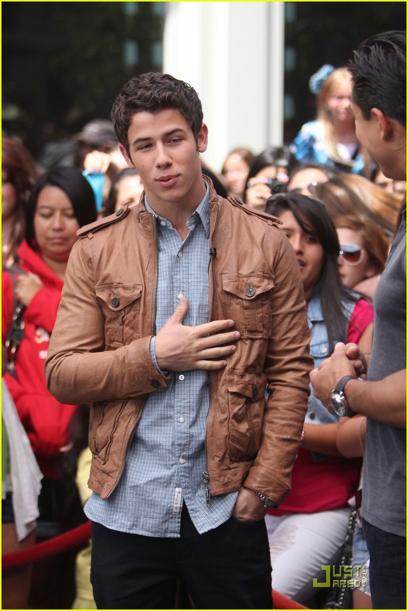 Nick Jonas is a Grove Guy