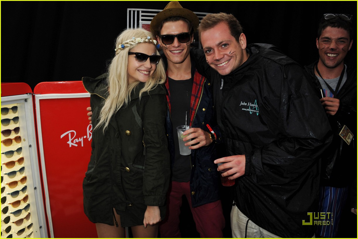 Pixie Lott: 'Nobody Does It Better' New Song!