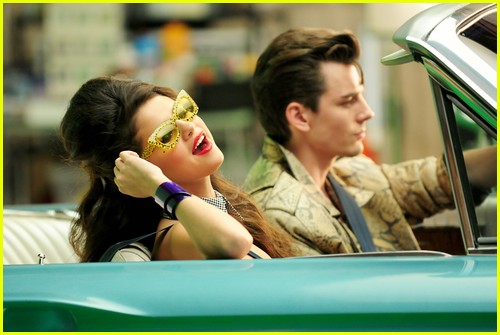 Selena Gomez Loves You 'Like A Love Song'