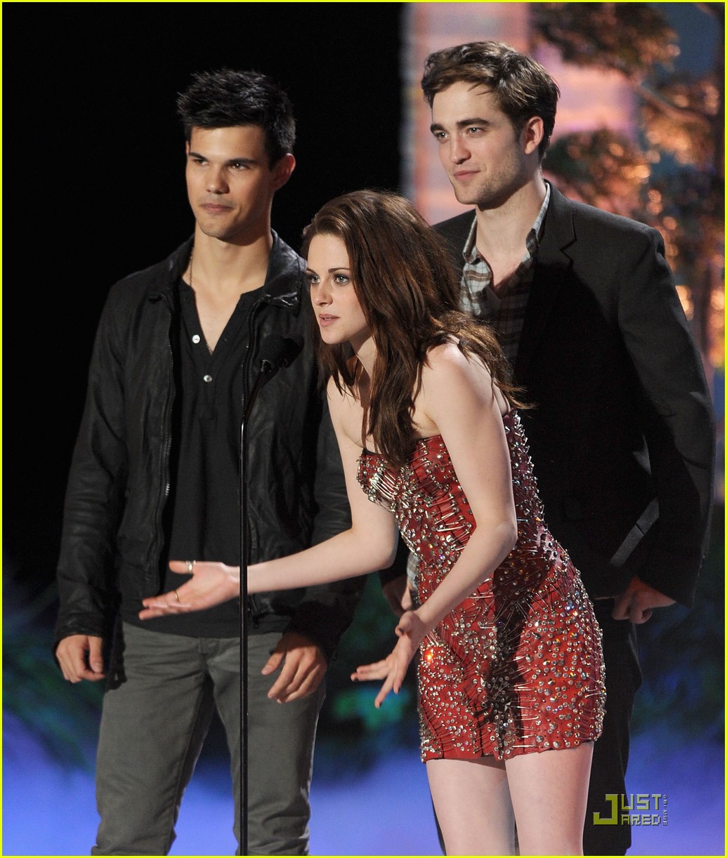 The Twilight Saga: Eclipse Wins 5 MTV Movie Awards!