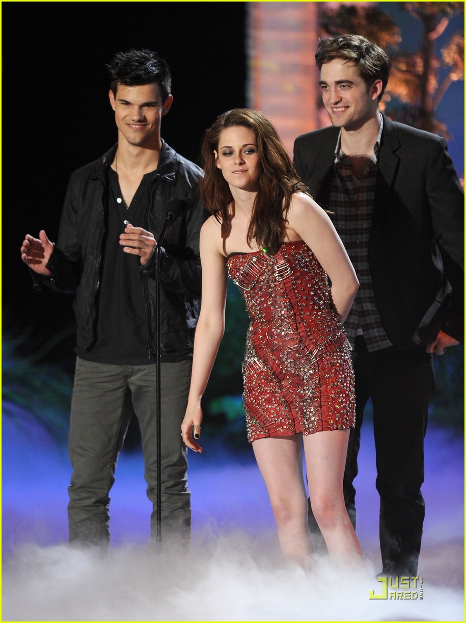 The Twilight Saga: Eclipse Wins 5 MTV Movie Awards!