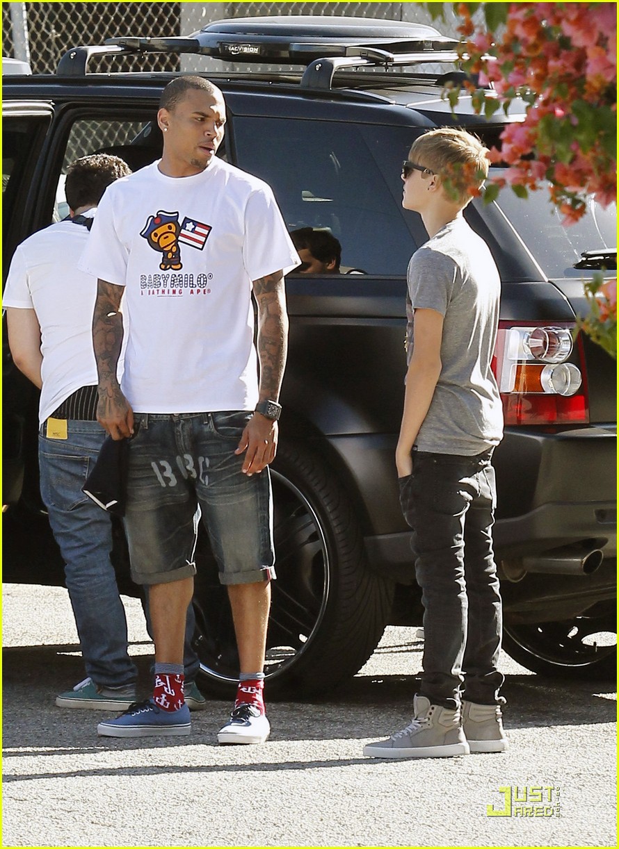 Justin Bieber Meets Up with Chris Brown