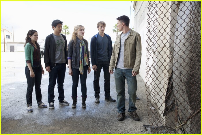 Colton Haynes on 'Nine Lives of Chloe King' -- FIRST LOOK!