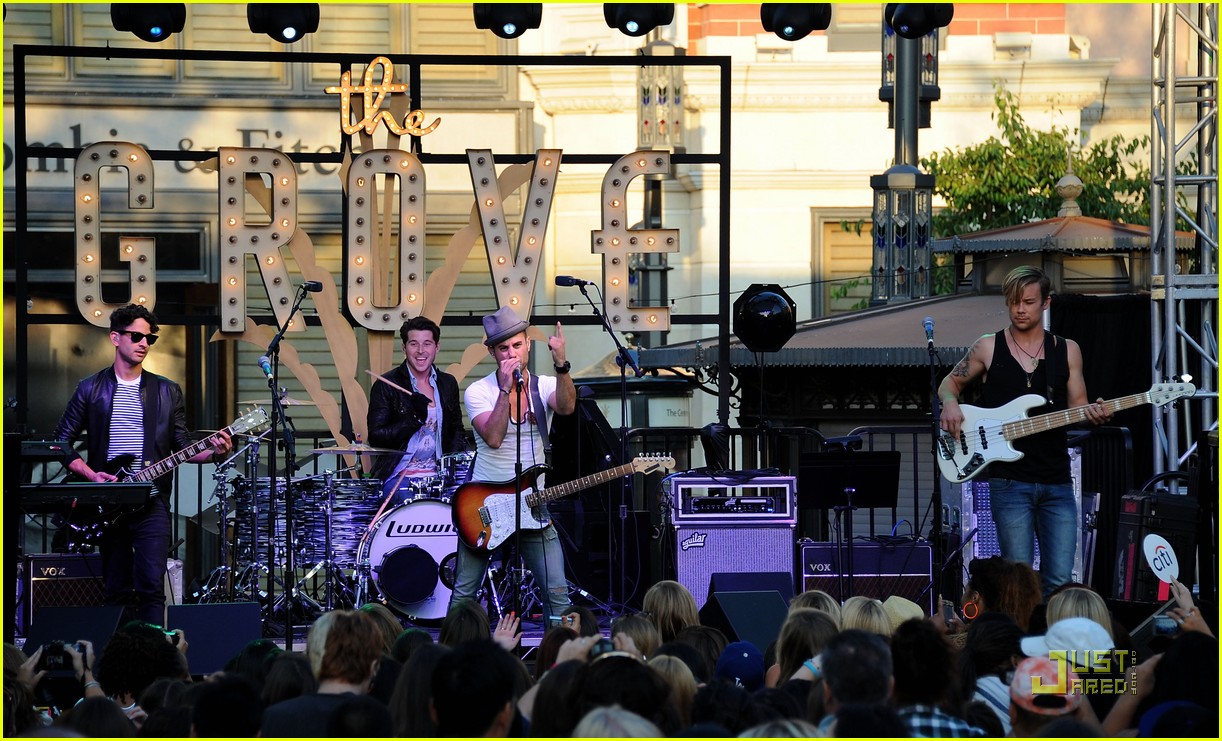 Honor Society: Grooving At The Grove
