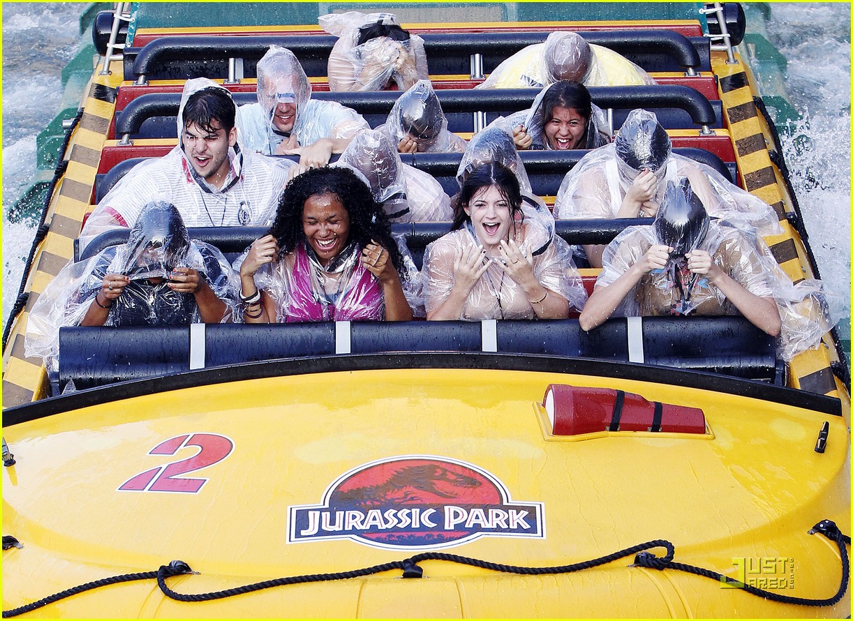 Kendall & Kylie Jenner: Jurassic Park Pair