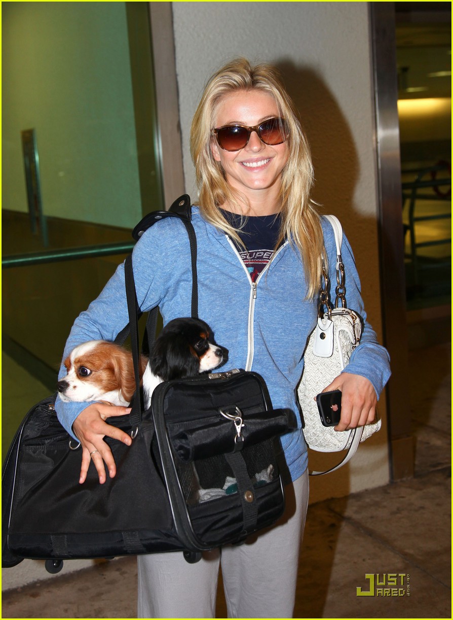 What Did Julianne Hough Take From The 'Harry Potter' Set?