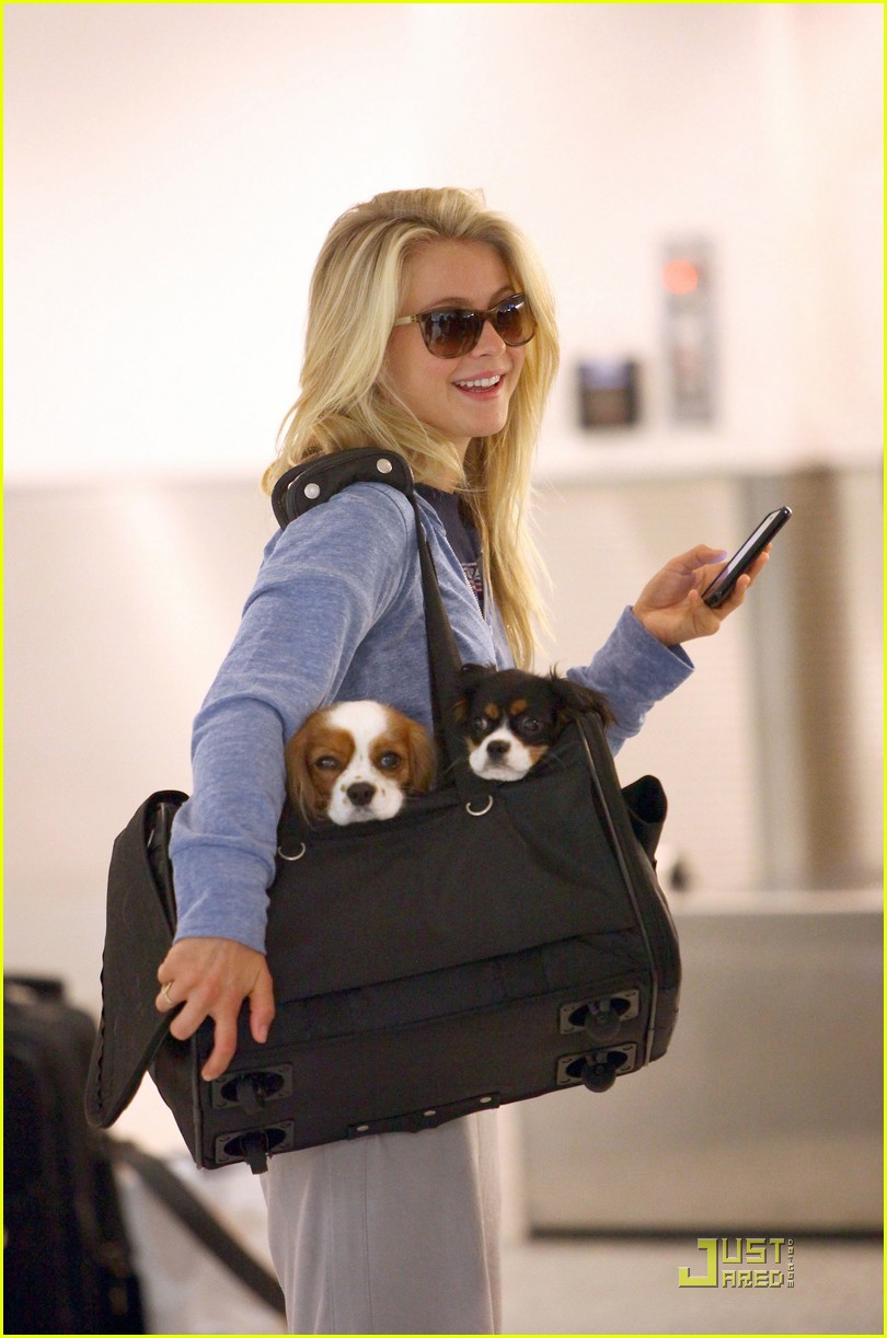 What Did Julianne Hough Take From The 'Harry Potter' Set?