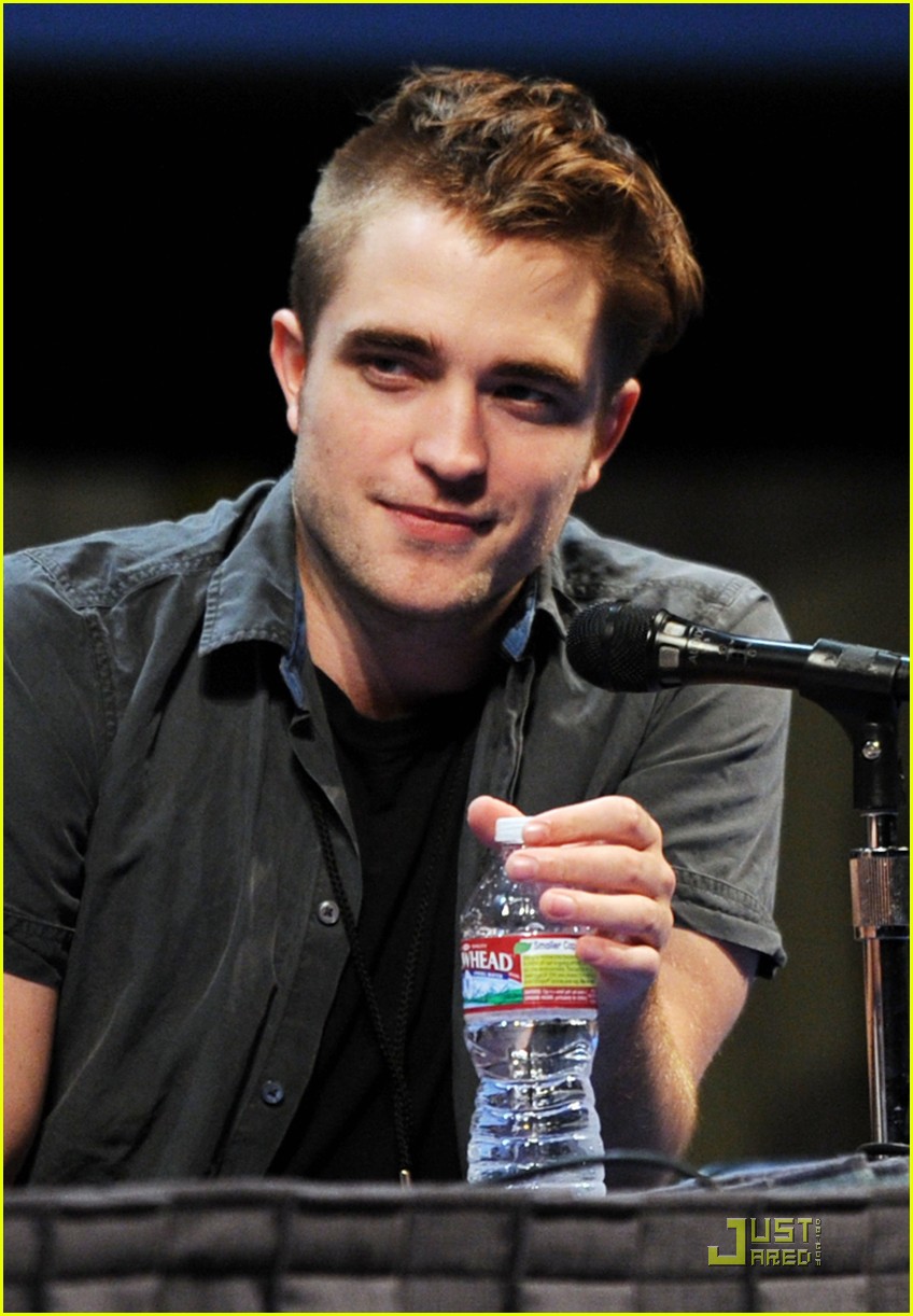 Kristen, Rob & Taylor: Breaking Dawn Panel at Comic-Con!