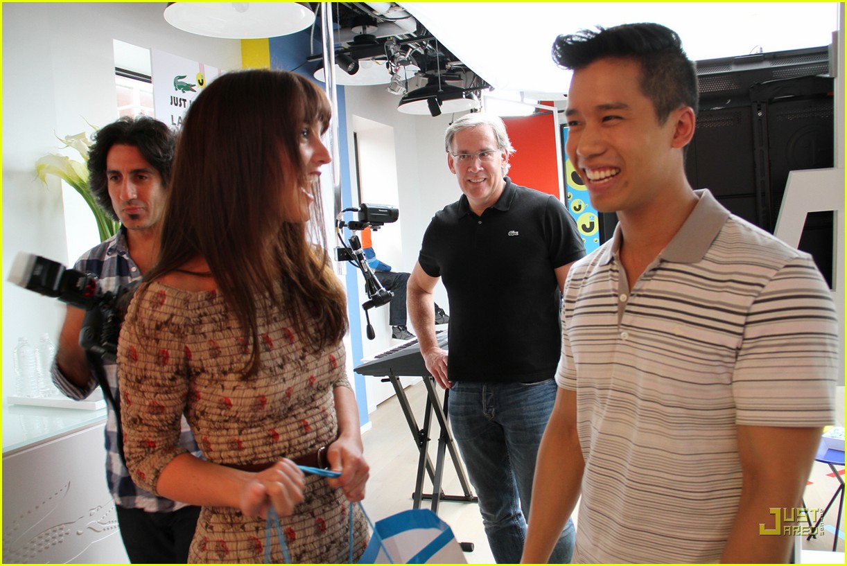Leighton Meester: Video Interview with Just Jared!