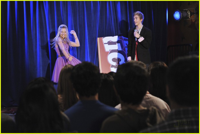 Leo Howard: Tug-O-War with Olivia Holt!