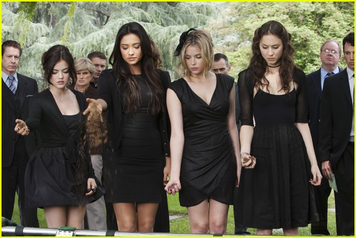 Another Funeral For the Pretty Little Liars
