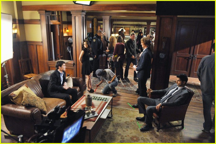 Lucy Hale: Love Triangle with Ian Harding & Drew Van Acker!