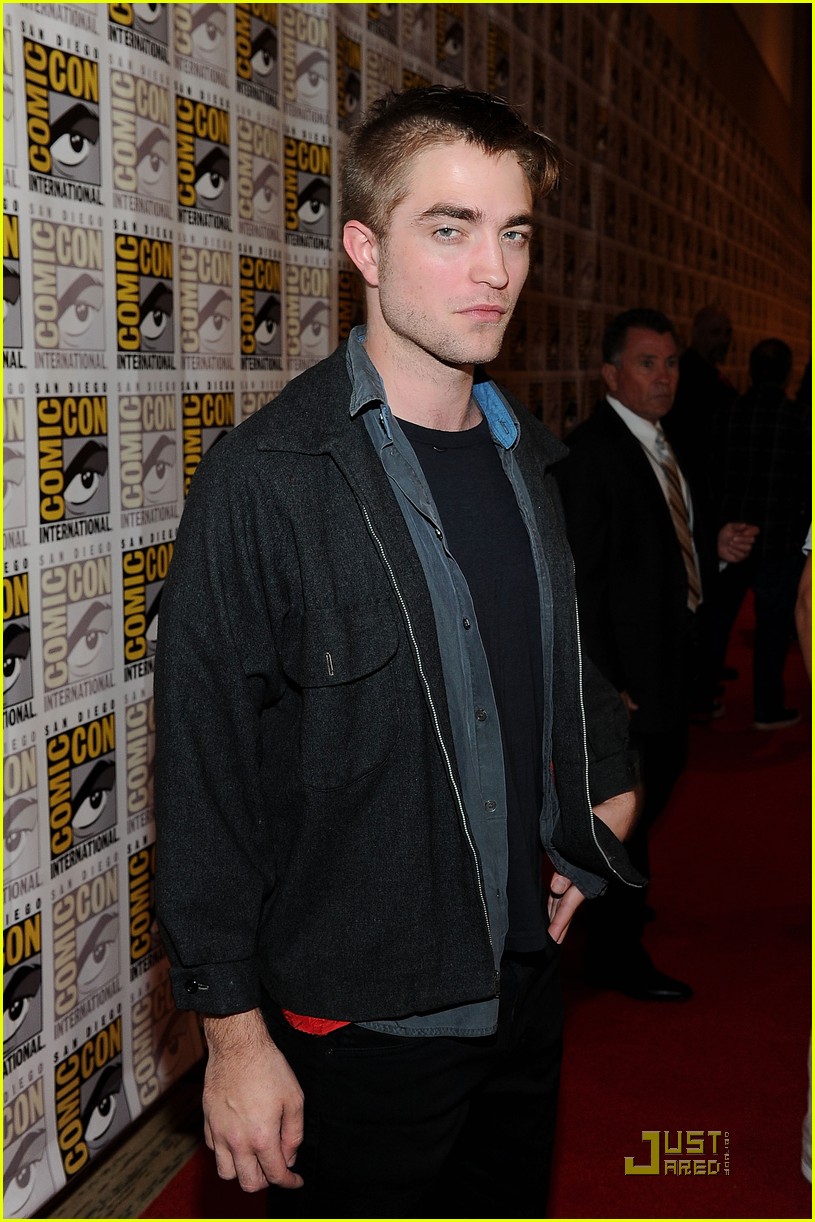 Robert Pattinson & Kristen Stewart: Comic-Con Couple