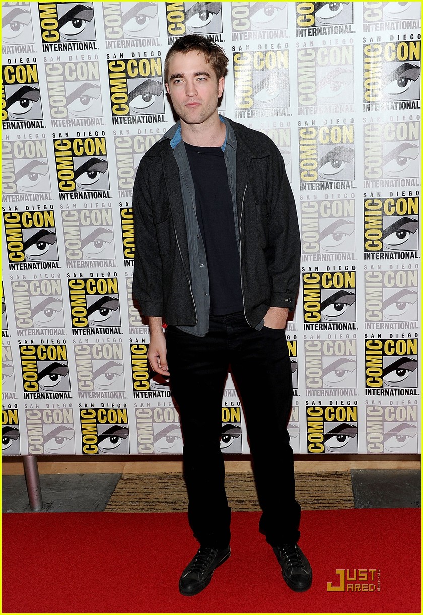 Robert Pattinson & Kristen Stewart: Comic-Con Couple