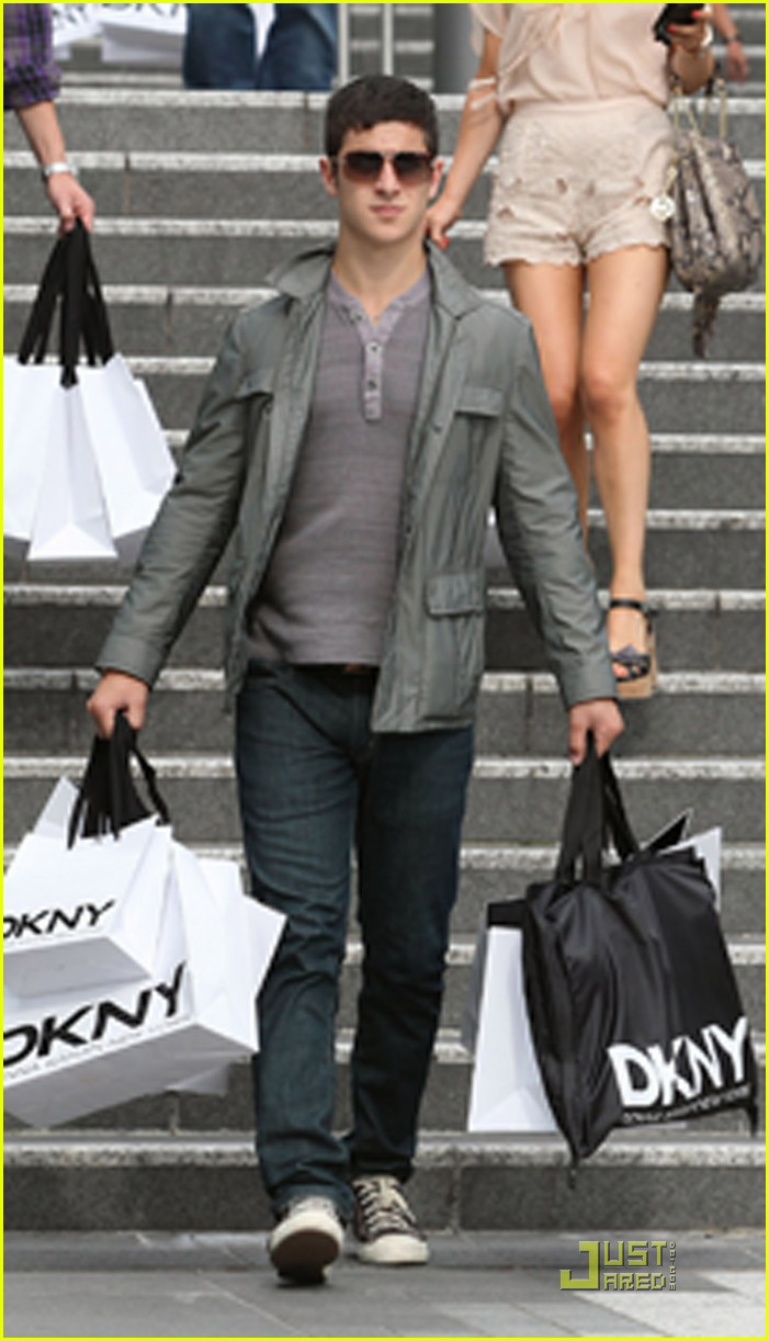 Gregg Sulkin & David Henrie: DKNY Duo!