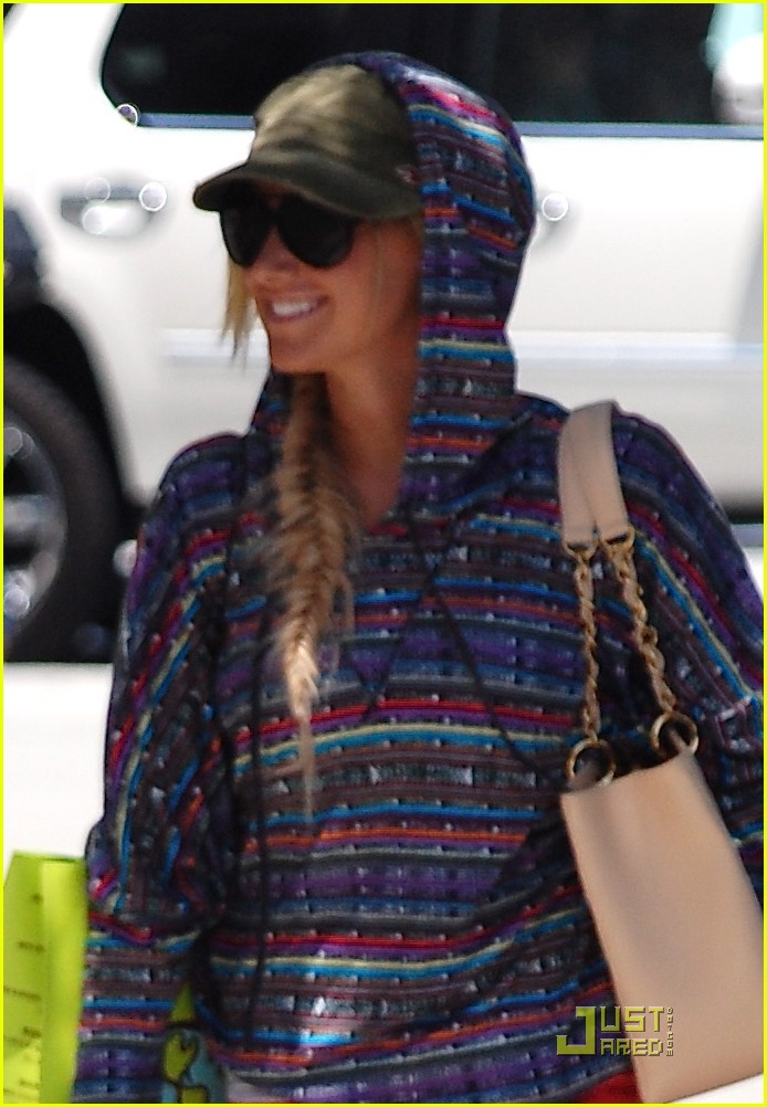 Ashley Tisdale: Planet Blue Pick Up