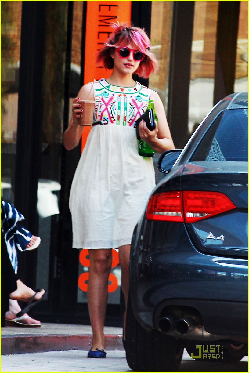 Dianna Agron: Pink Hair Pretty!
