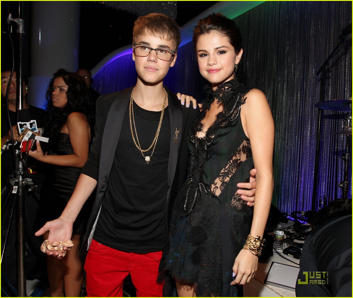 Justin Bieber -- MTV VMAs 2011