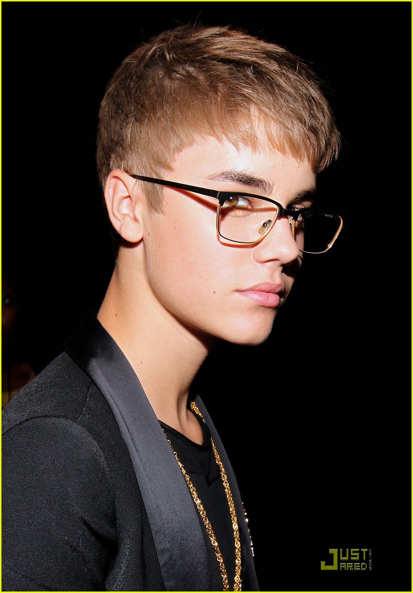 Justin Bieber -- MTV VMAs 2011
