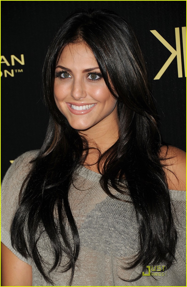 Cassie Scerbo: Kardashian Kollection Cool
