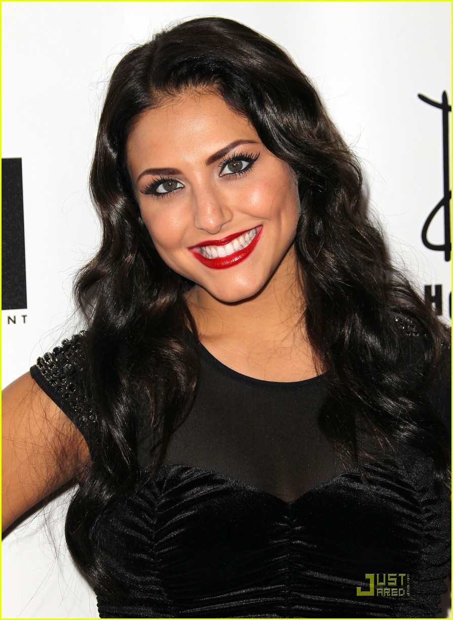 Cassie Scerbo: 'It's Not About Being Popular, It's About Having the Right Friends'
