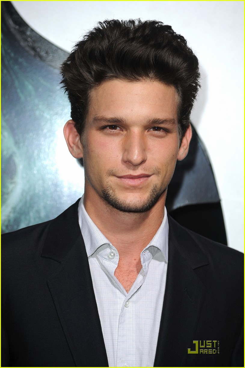 Daren Kagasoff & Grey Damon Find the 'Final Destination'