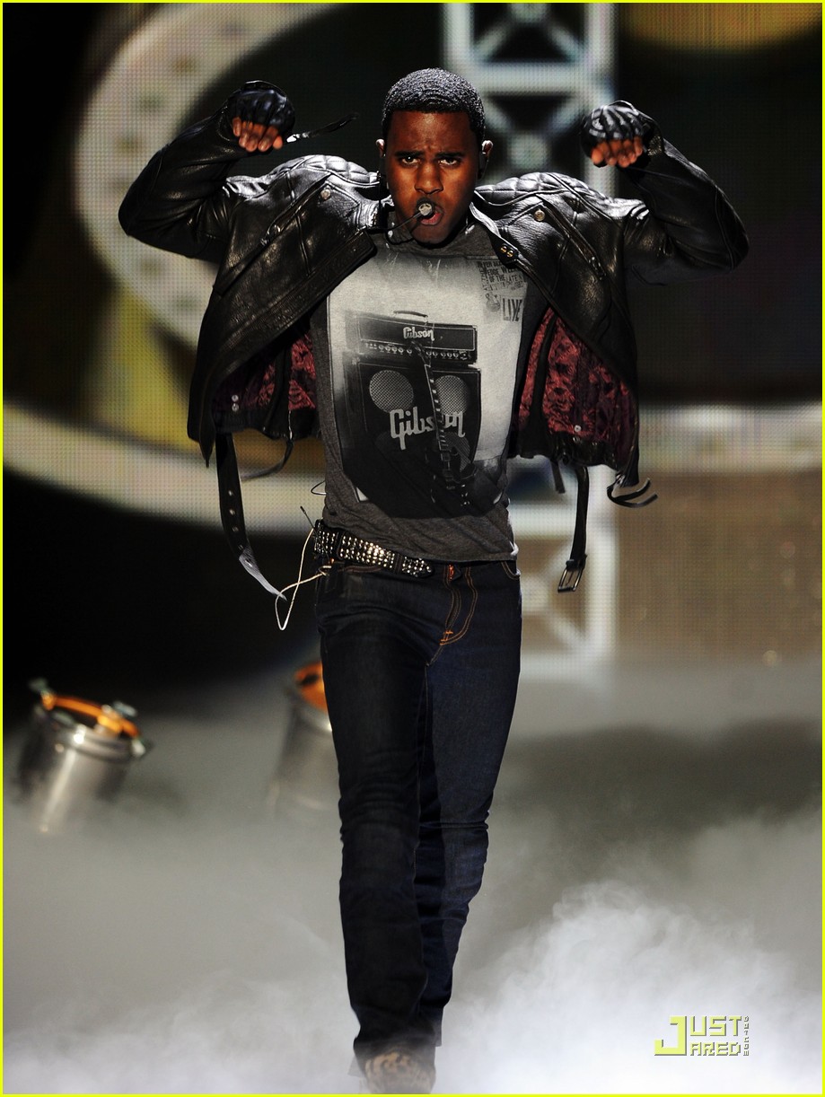 Jason Derulo: Teen Choice Awards Performance!