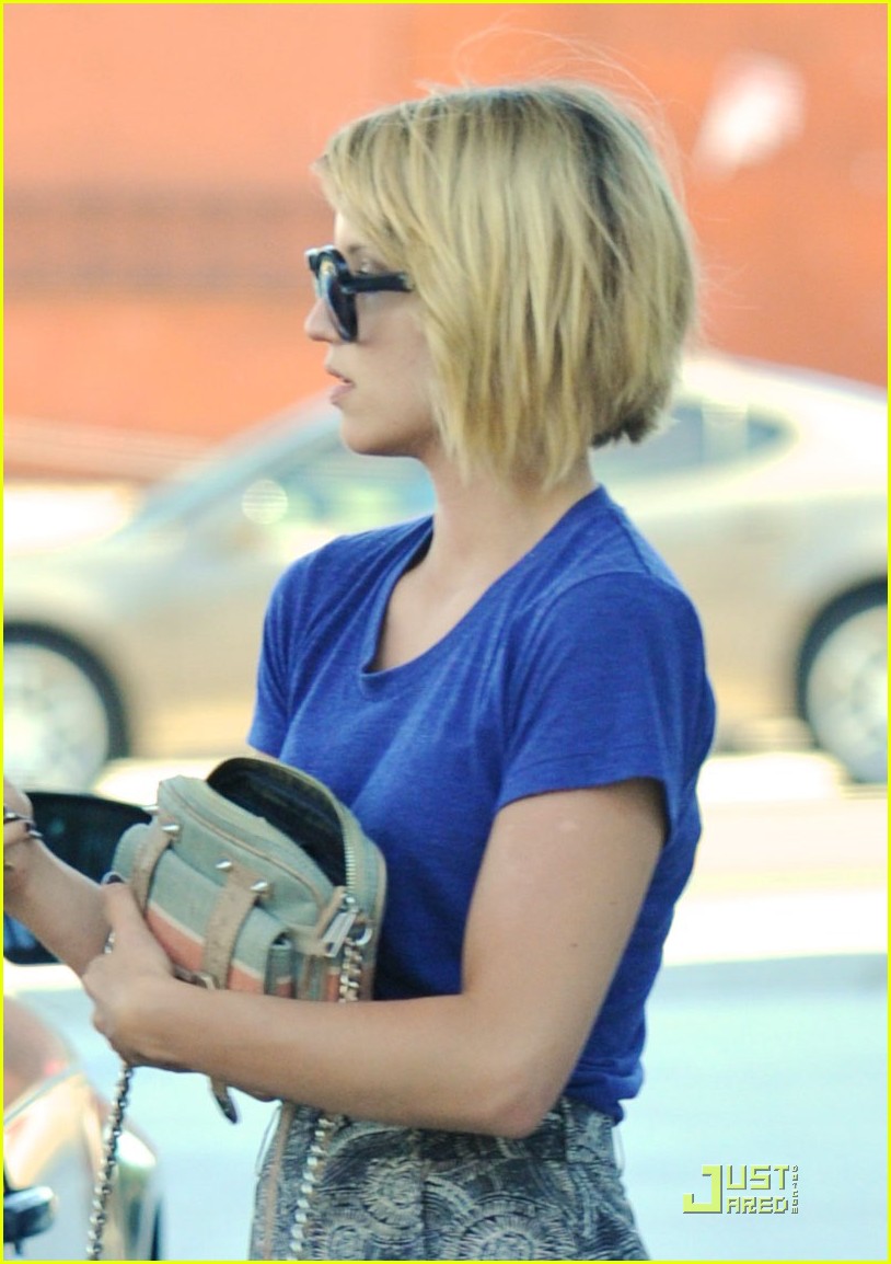 Dianna Agron: Gas Up & Go