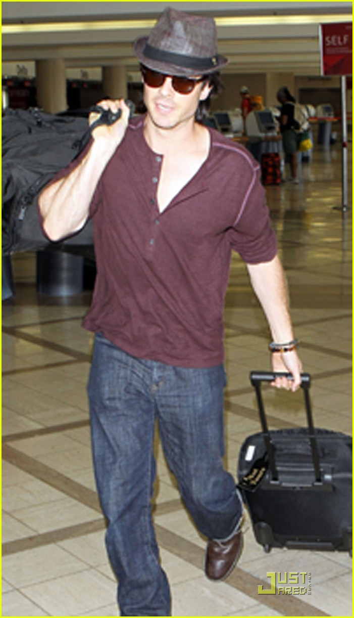 Nina Dobrev & Ian Somerhalder: LAX Lovebirds
