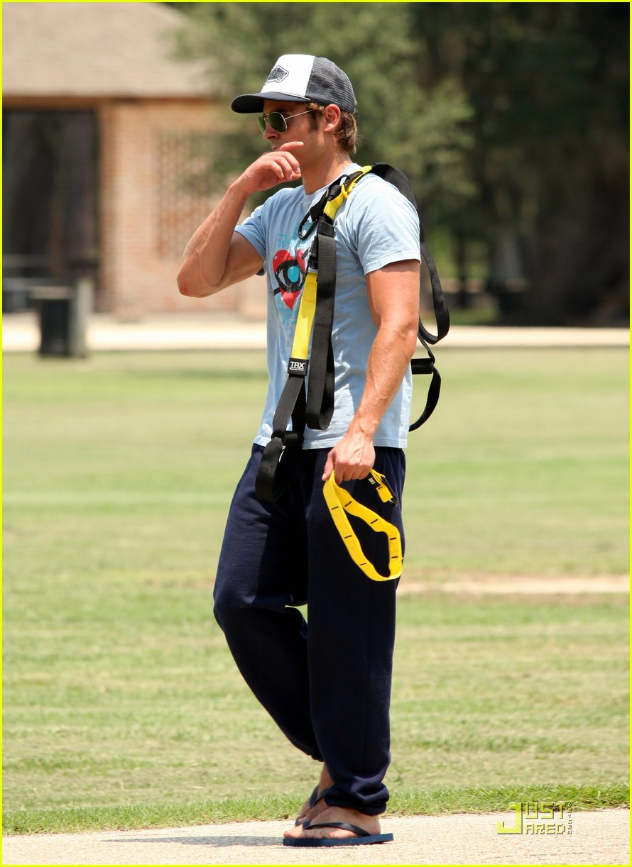 Zac Efron: 'Paperboy' at the Playground