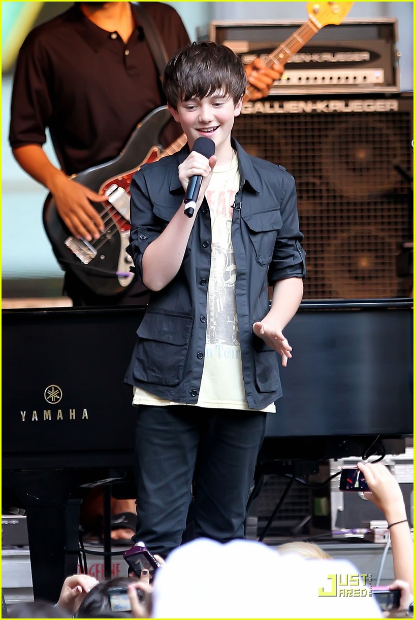 Greyson Chance: FOX & Friends Performance!