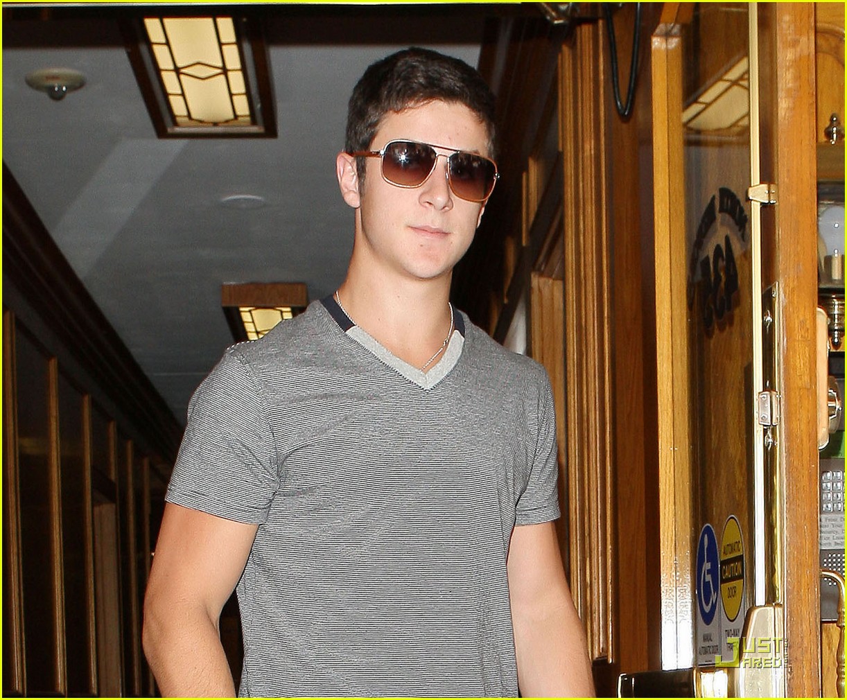 David Henrie Joins 'Little Boy'