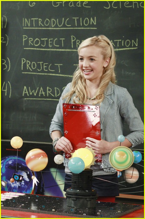 'Jessie' Premieres September 30th -- FIRST LOOK!