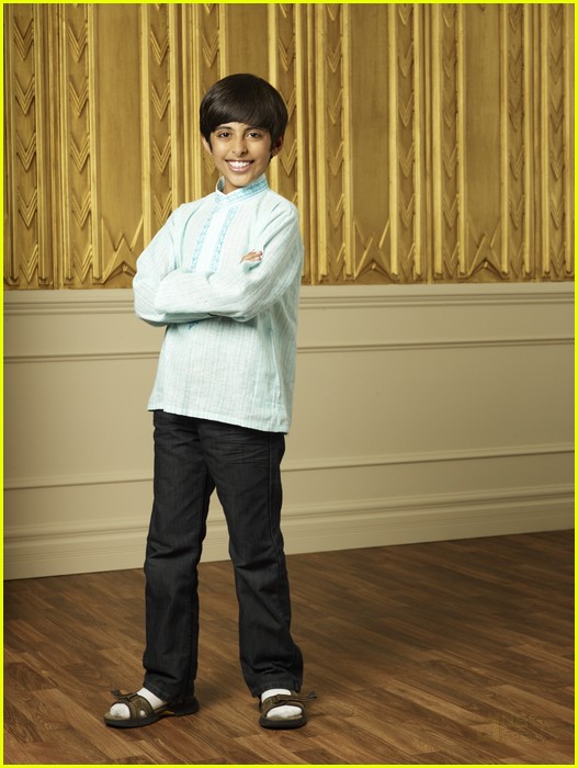 'Jessie' Premieres September 30th -- FIRST LOOK!