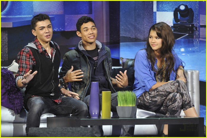 Adam Hicks vs. Roshon Fegan: JJJ Rap-Off!