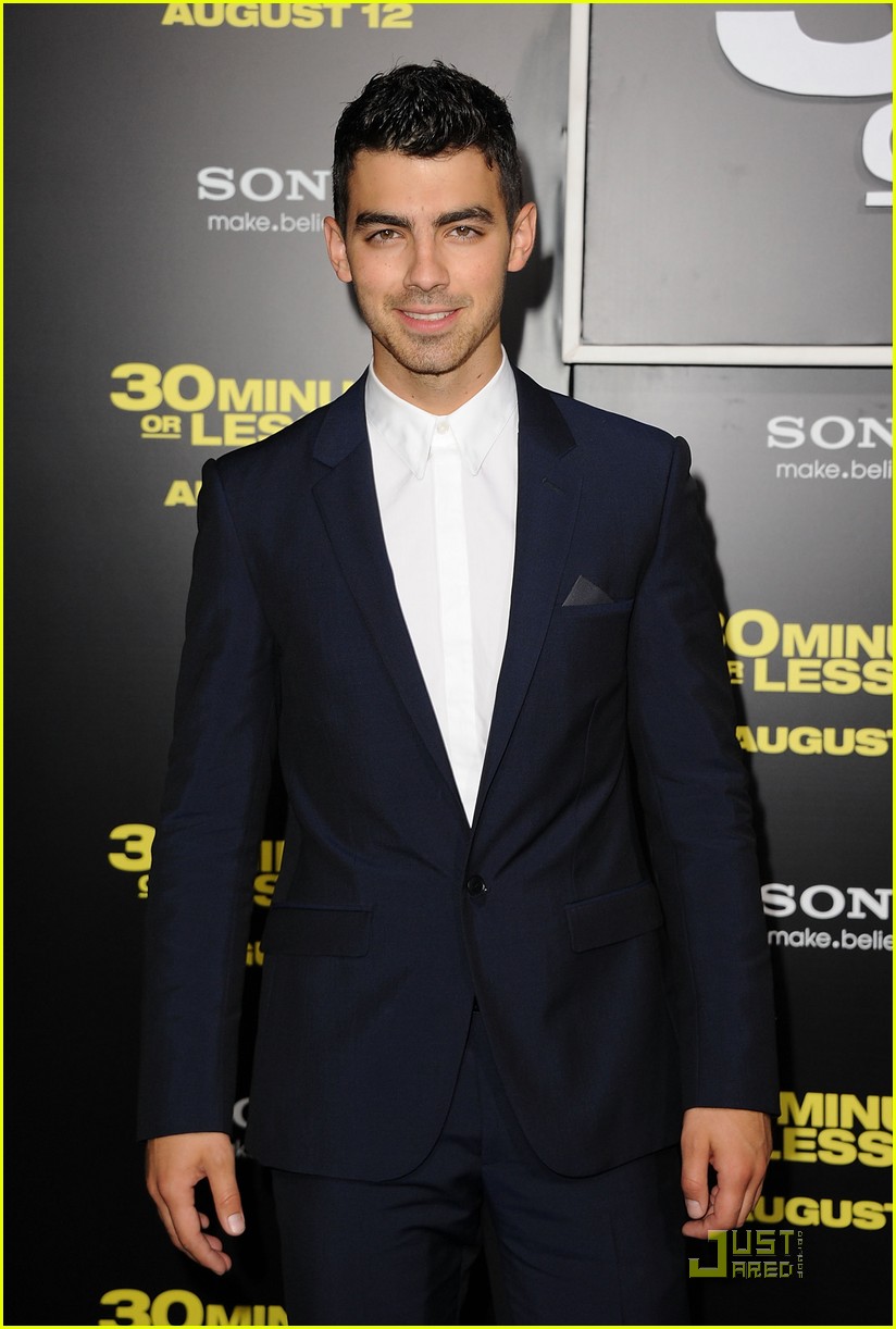 Joe Jonas: '30 Minutes Or Less' Premiere!
