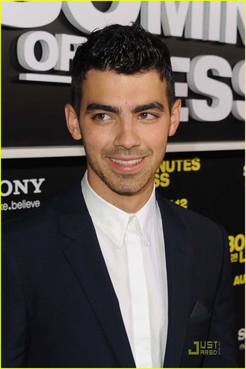 Joe Jonas: '30 Minutes Or Less' Premiere!