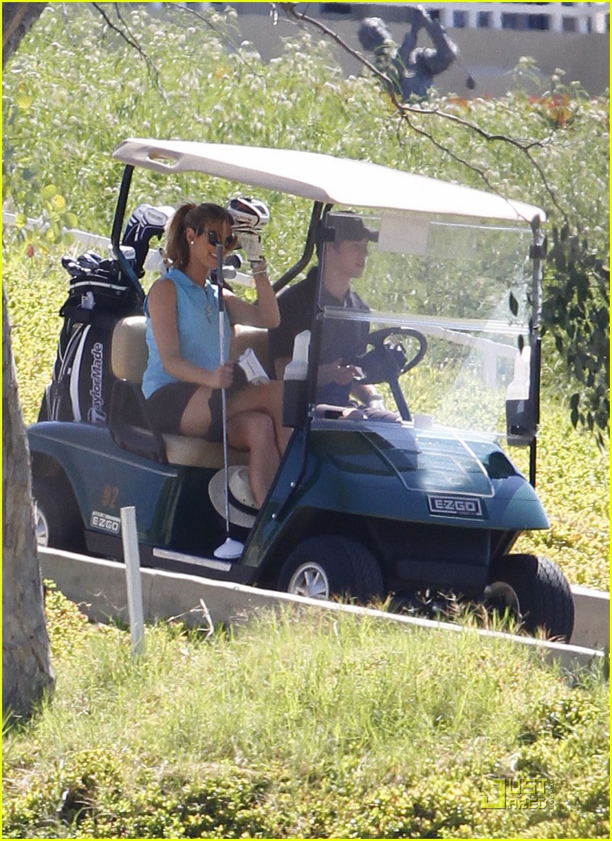 Nick Jonas: Golfing with Delta Goodrem!