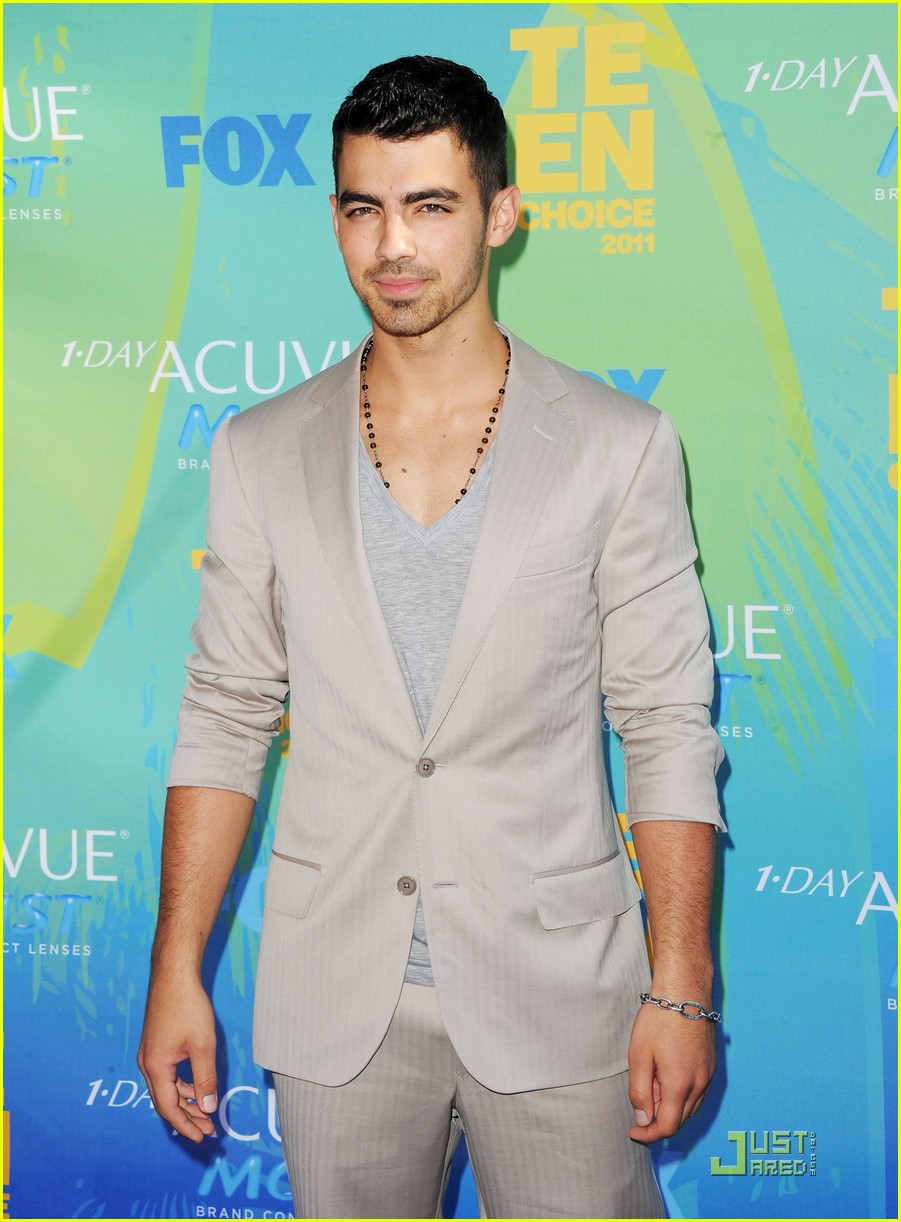 Joe Jonas - Teen Choice Awards 2011