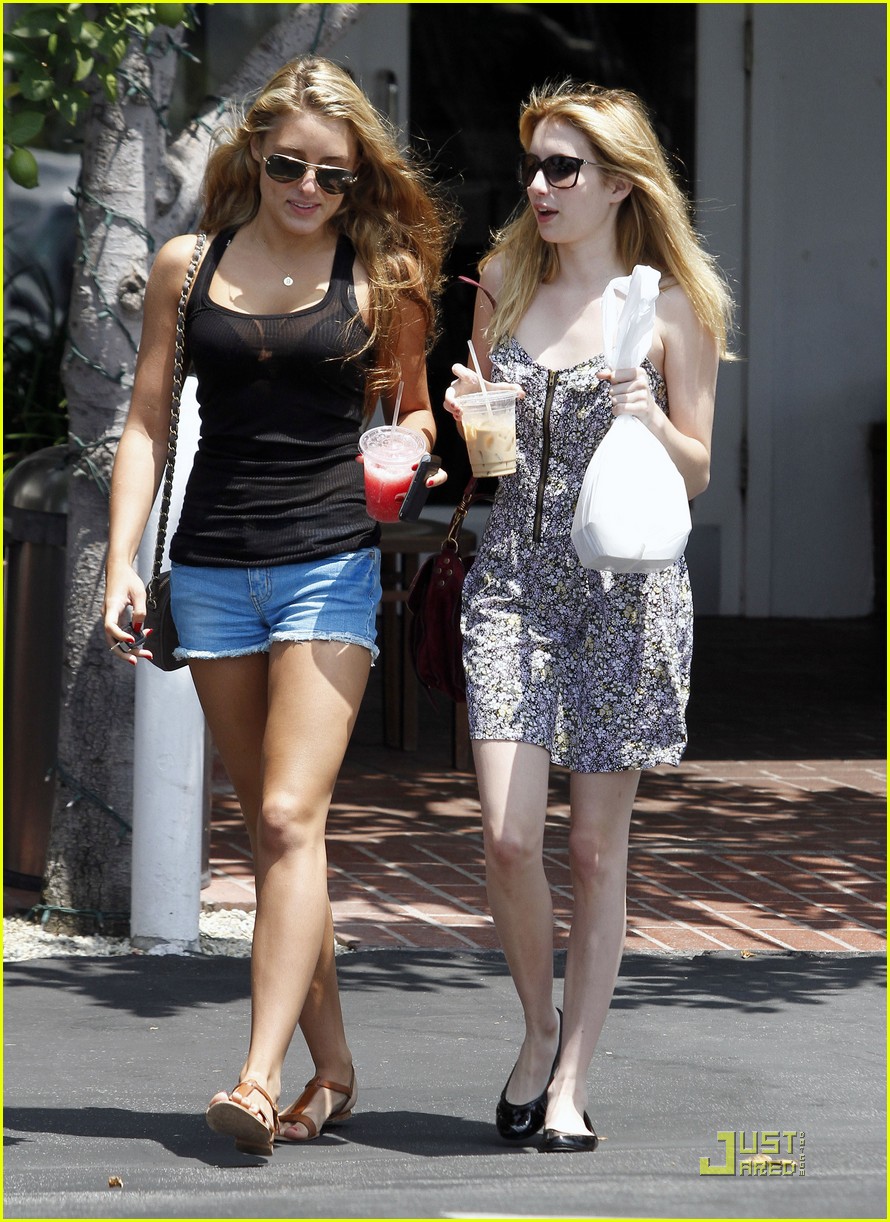Emma Roberts: Mauro's Cafe Cutie!