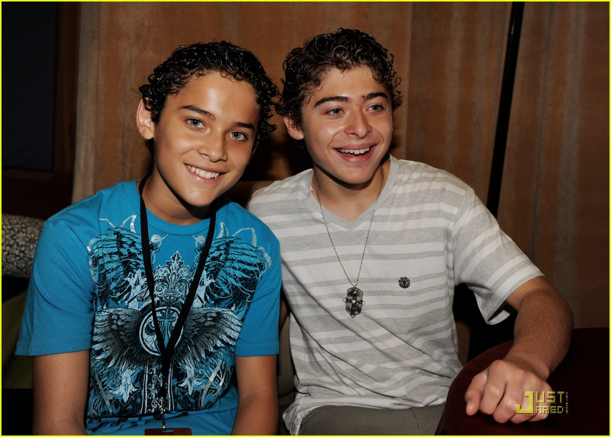 Stefanie Scott & Ryan Ochoa: 'The Lion King' Premiere!