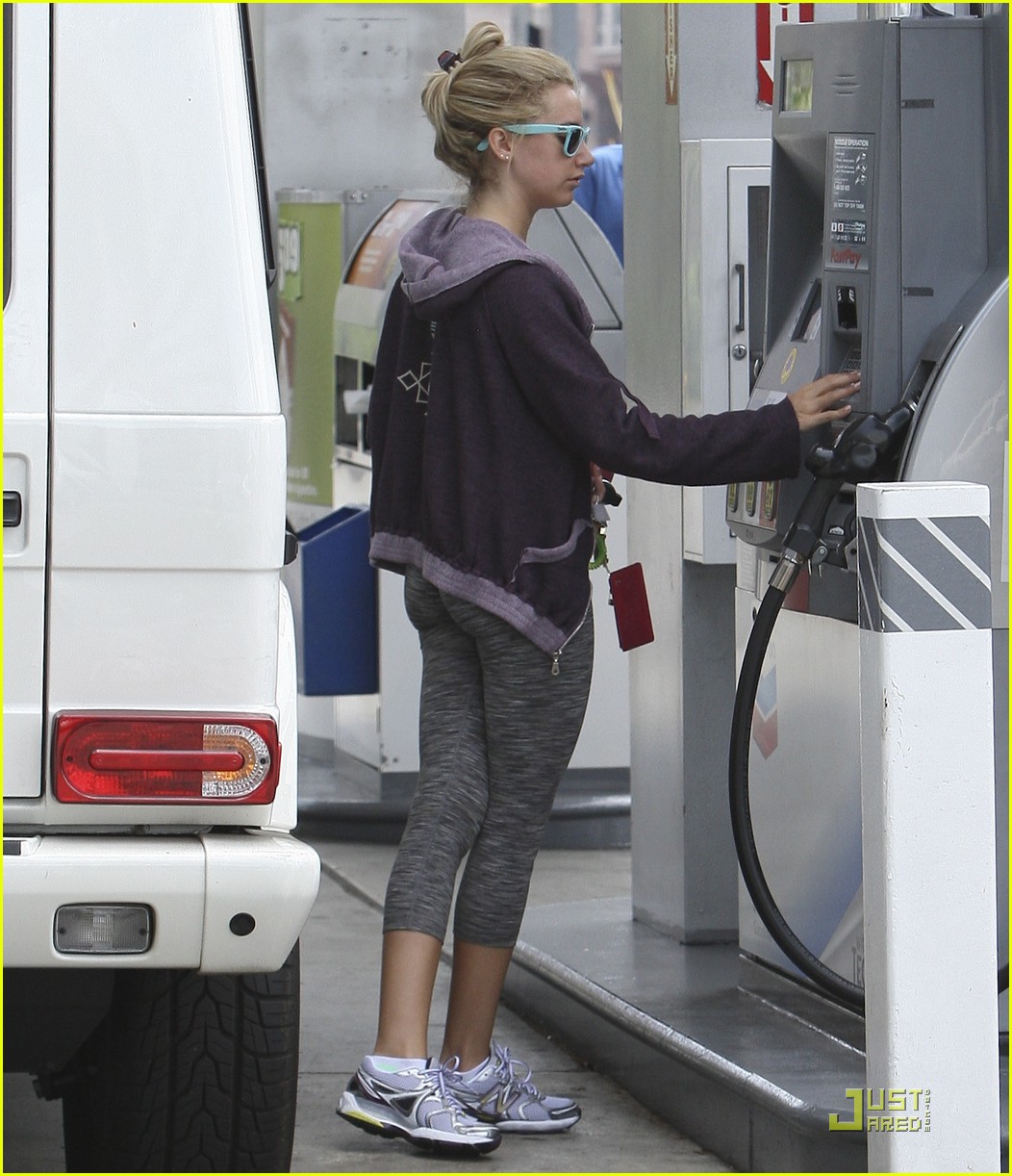 Ashley Tisdale: PaleyFest Panel on Saturday!