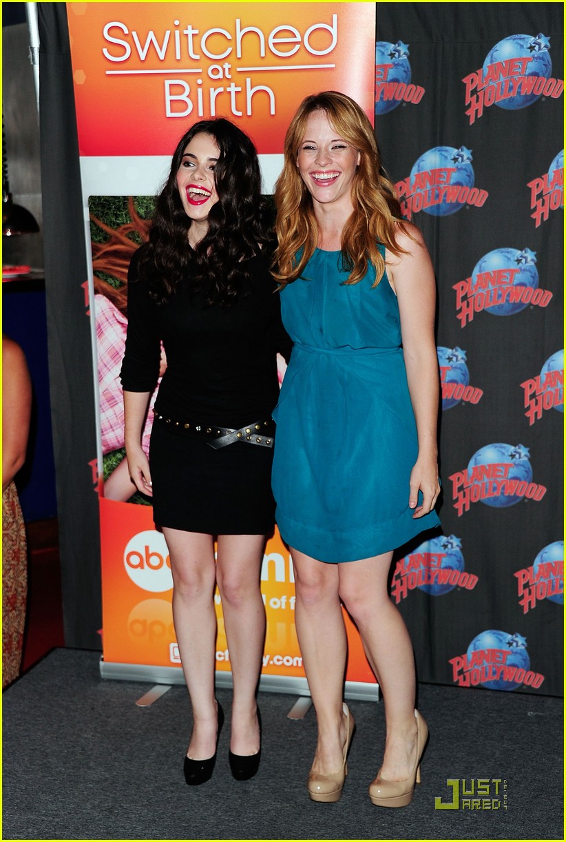 Vanessa Marano: I Want To Sign With Katie From Across The Room