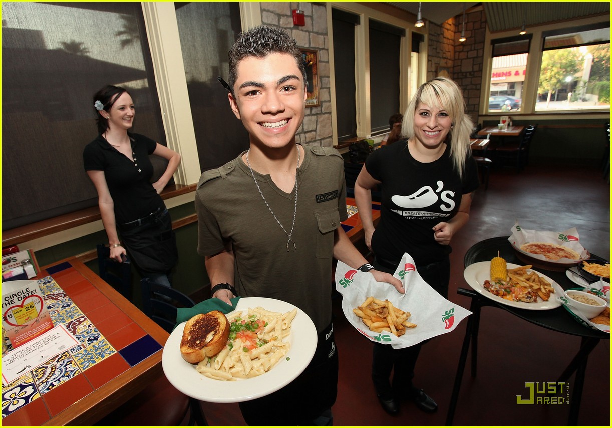 Adam Irigoyen: Chili's VIP Server!