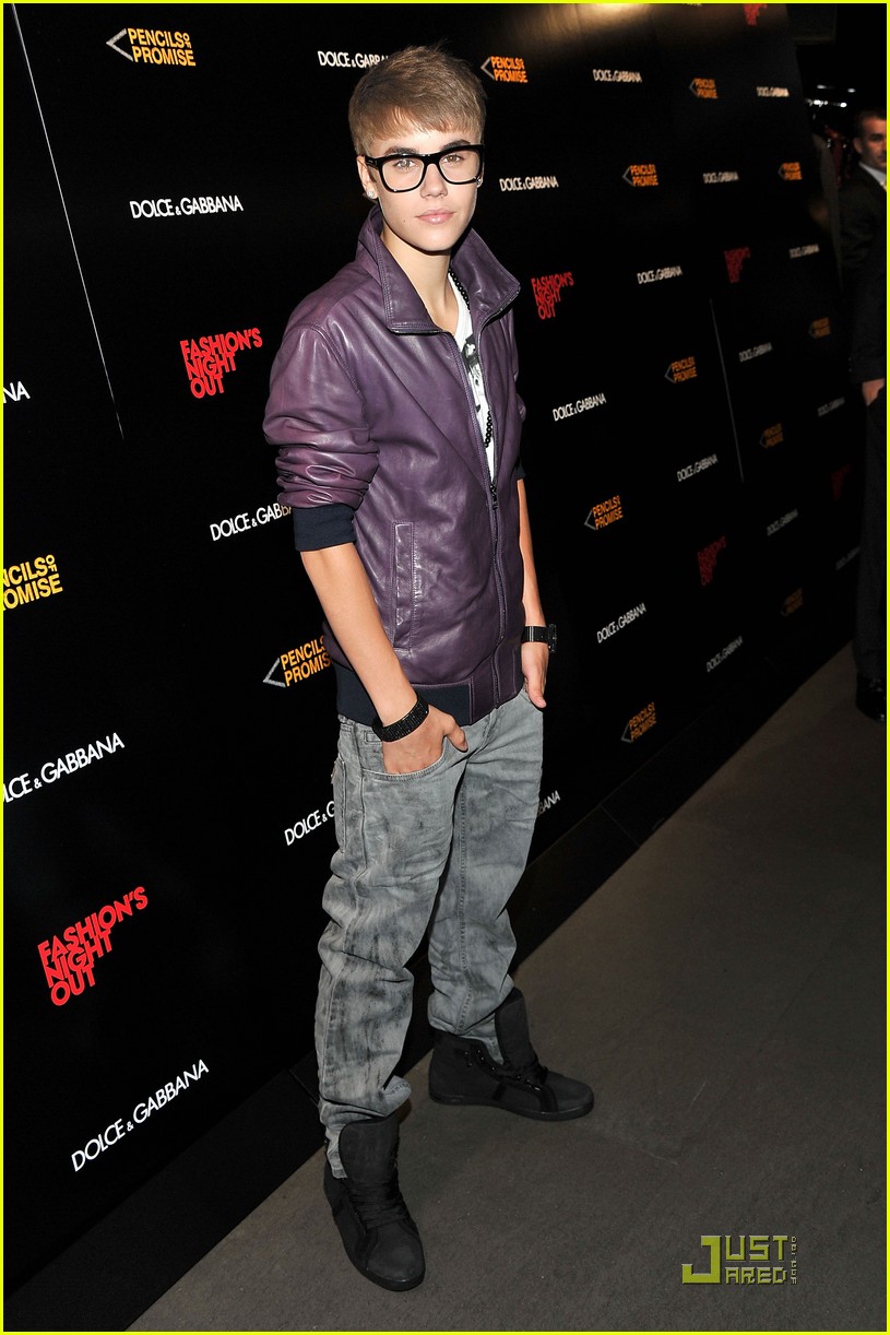 Justin Bieber: Piece of Pizza Pie, Please