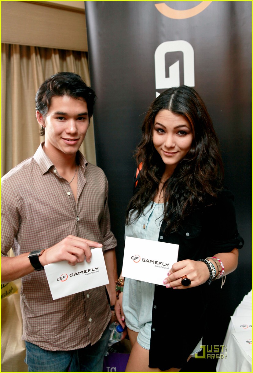 BooBoo Stewart: Gifting Suites Stud